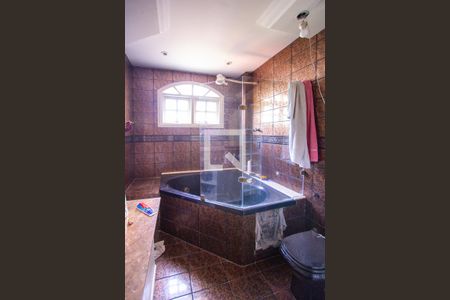 Casa para alugar com 511m², 4 quartos e 5 vagasBanheiro da Suíte 4