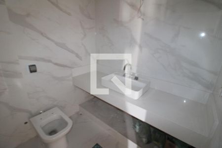 Apartamento à venda com 353m², 5 quartos e 4 vagasQuarto 2 - Banheiro
