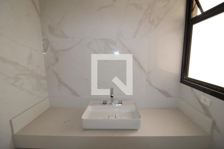 Apartamento à venda com 353m², 5 quartos e 4 vagasQuarto 3 - Banheiro