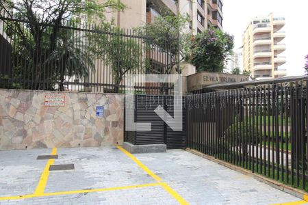 Apartamento à venda com 353m², 5 quartos e 4 vagasGaragem
