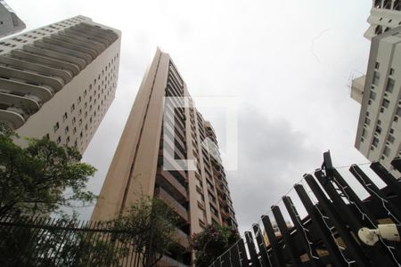 Apartamento à venda com 353m², 5 quartos e 4 vagasFachada