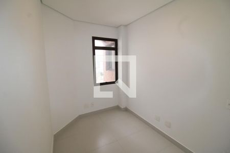 Apartamento à venda com 353m², 5 quartos e 4 vagasÁrea de Serviço - Quarto