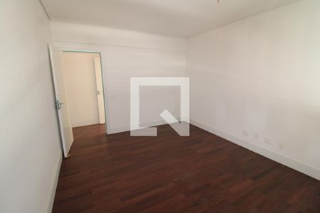 Apartamento à venda com 353m², 5 quartos e 4 vagasQuarto 1