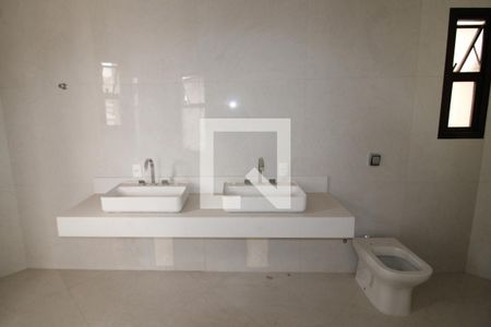 Apartamento à venda com 353m², 5 quartos e 4 vagasQuarto 4 - Banheiro