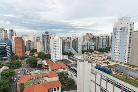 Apartamento à venda com 105m², 2 quartos e 2 vagasVista da suíte 1