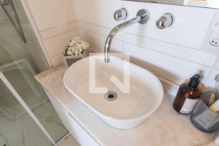 Apartamento à venda com 105m², 2 quartos e 2 vagasBanheiro da suíte 2