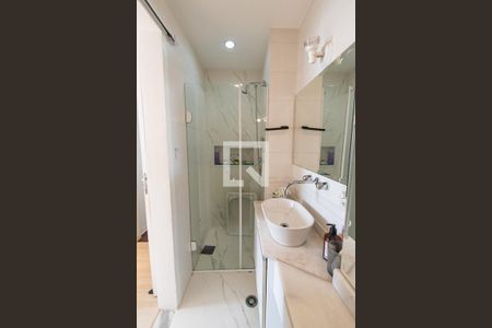 Apartamento à venda com 105m², 2 quartos e 2 vagasBanheiro da suíte 2