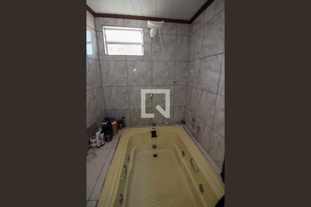 Casa à venda com 290m², 5 quartos e 4 vagasBanheiro da Suíte