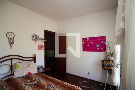 Casa à venda com 290m², 5 quartos e 4 vagasQuarto 2