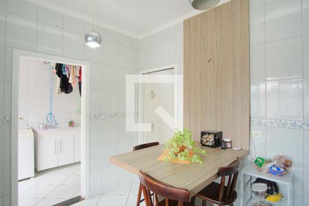 Casa à venda com 250m², 3 quartos e 2 vagasCozinha