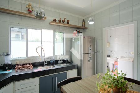 Casa à venda com 250m², 3 quartos e 2 vagasCozinha