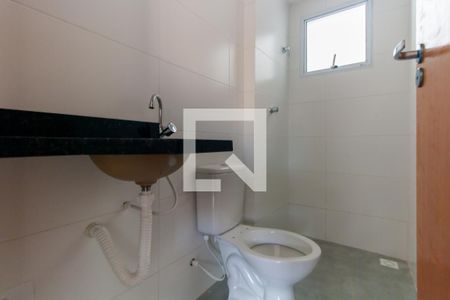 Apartamento à venda com 35m², 2 quartos e sem vaga Apartamento à venda com 35m², 2 quartos e sem vagaBanheiro