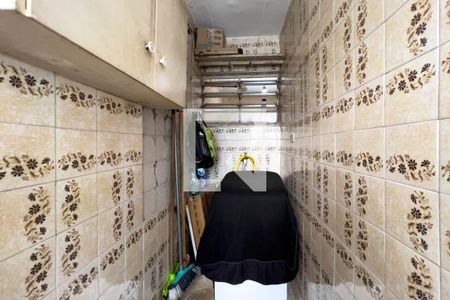 Apartamento à venda com 88m², 2 quartos e sem vaga Apartamento à venda com 88m², 2 quartos e sem vagaCozinha e área de serviço