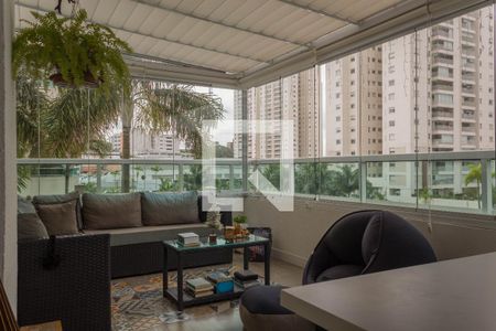 Apartamento à venda com 245m², 3 quartos e 4 vagasVaranda