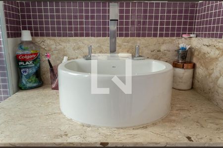 Apartamento à venda com 245m², 3 quartos e 4 vagasBanheiro da Suíte 3