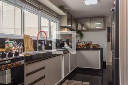 Apartamento à venda com 245m², 3 quartos e 4 vagasCozinha