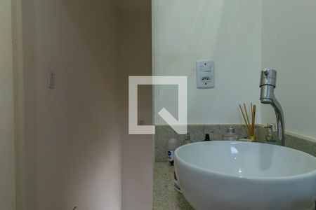 Casa de condomínio para alugar com 50m², 2 quartos e 1 vaga Casa de condomínio para alugar com 50m², 2 quartos e 1 vagaBanheiro Social