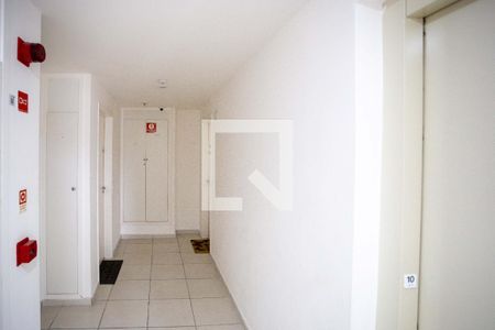 Apartamento para alugar com 45m², 2 quartos e 1 vagaHall de entrada
