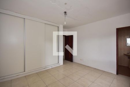 Casa à venda com 176m², 3 quartos e 2 vagas Casa à venda com 176m², 3 quartos e 2 vagasSuíte