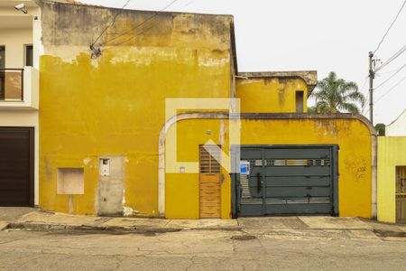 Casa à venda com 330m², 6 quartos e 5 vagasFachada - Placa instalada no portão do imóvel