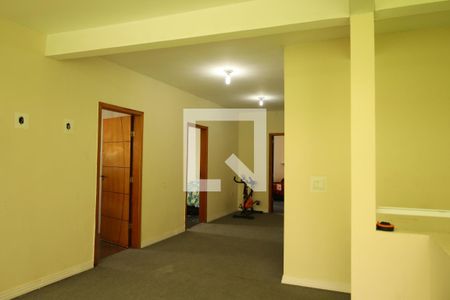 Casa à venda com 330m², 6 quartos e 5 vagasEspaço entre quartos