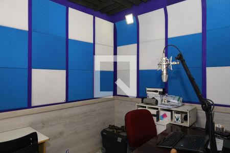 Casa à venda com 330m², 6 quartos e 5 vagasQuarto 6