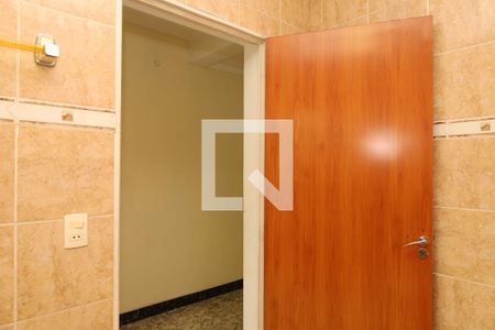 Casa à venda com 330m², 6 quartos e 5 vagasBanheiro 1