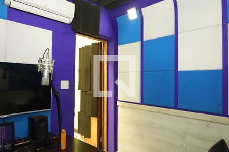 Casa à venda com 330m², 6 quartos e 5 vagasQuarto 6