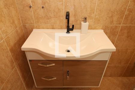 Casa à venda com 330m², 6 quartos e 5 vagasBanheiro 1