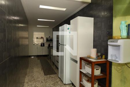 Casa à venda com 330m², 6 quartos e 5 vagasCozinha