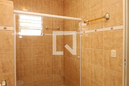 Casa à venda com 330m², 6 quartos e 5 vagasBanheiro 1