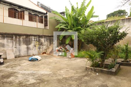 Casa à venda com 330m², 6 quartos e 5 vagasQuintal