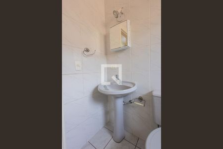 Casa para alugar com 110m², 2 quartos e 1 vaga Casa para alugar com 110m², 2 quartos e 1 vagaQuarto 2 - Banheiro