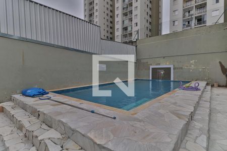 Apartamento à venda com 48m², 2 quartos e 1 vaga Apartamento à venda com 48m², 2 quartos e 1 vagaÁrea Comum - Piscina