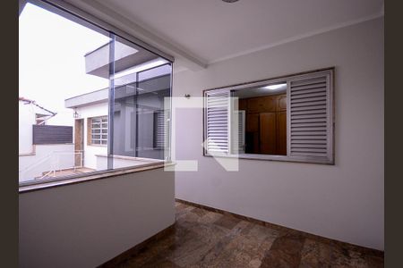 Casa à venda com 333m², 4 quartos e 2 vagasQuarto 3 - Suíte