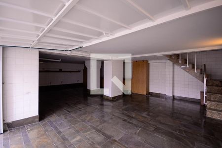 Casa à venda com 333m², 4 quartos e 2 vagasGaragem