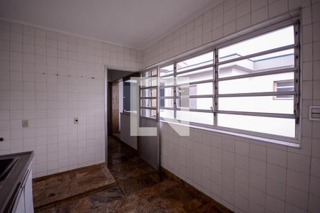Casa à venda com 333m², 4 quartos e 2 vagasEdicula - Cozinha