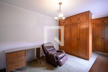 Casa à venda com 333m², 4 quartos e 2 vagasQuarto 3 - Suíte