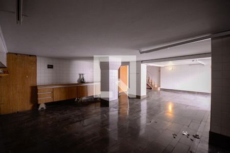 Casa à venda com 333m², 4 quartos e 2 vagasGaragem