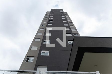 Apartamento para alugar com 64m², 2 quartos e 1 vaga Apartamento para alugar com 64m², 2 quartos e 1 vagaFachada