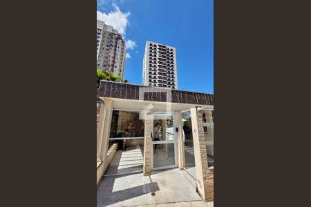 Apartamento à venda com 98m², 3 quartos e 1 vagaFachada