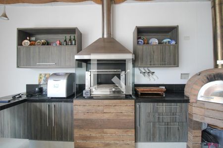 Casa à venda com 330m², 5 quartos e 3 vagas Casa à venda com 330m², 5 quartos e 3 vagasÁrea da Churrasqueira