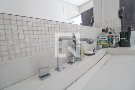 Casa à venda com 330m², 5 quartos e 3 vagas Casa à venda com 330m², 5 quartos e 3 vagasBanheiro do Quarto 5 (suíte master)