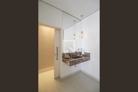 Casa à venda com 330m², 5 quartos e 3 vagas Casa à venda com 330m², 5 quartos e 3 vagasLavabo