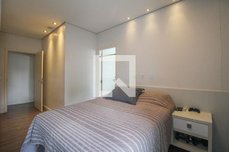 Casa à venda com 330m², 5 quartos e 3 vagas Casa à venda com 330m², 5 quartos e 3 vagasQuarto 4 (suíte)