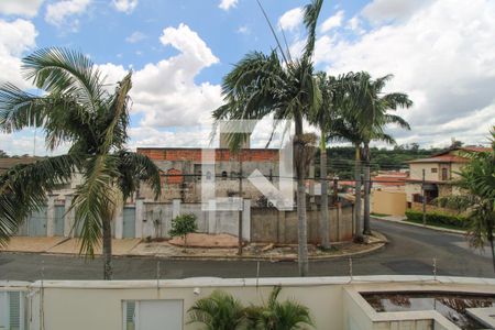 Casa à venda com 330m², 5 quartos e 3 vagas Casa à venda com 330m², 5 quartos e 3 vagasVista da Sacada do Quarto 3 (suíte)