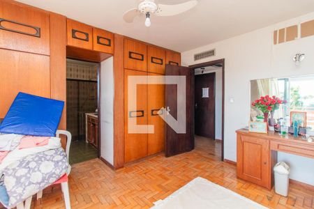 Quarto 1 de casa à venda com 3 quartos, 401m² em Vila Assunção, Porto Alegre