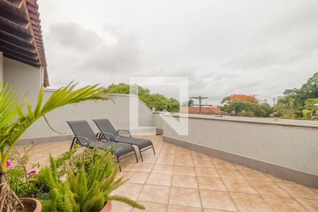 Casa à venda com 240m², 3 quartos e 2 vagas Casa à venda com 240m², 3 quartos e 2 vagasCobertura