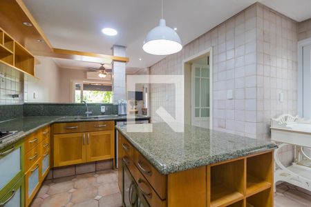 Casa à venda com 240m², 3 quartos e 2 vagas Casa à venda com 240m², 3 quartos e 2 vagasCozinha