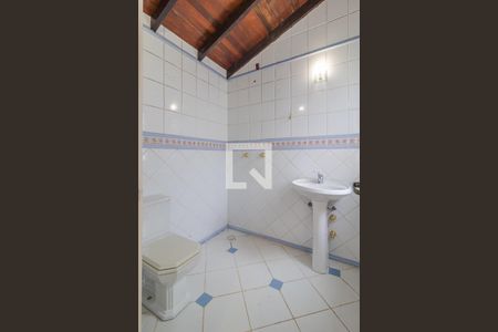 Casa à venda com 240m², 3 quartos e 2 vagas Casa à venda com 240m², 3 quartos e 2 vagasBanheiro 2